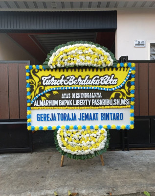 Papan Bunga Duka di Kapas