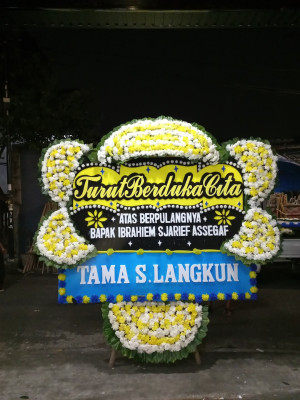 Papan Bunga Duka di Kapas